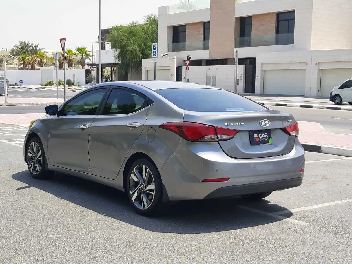 Car image 5