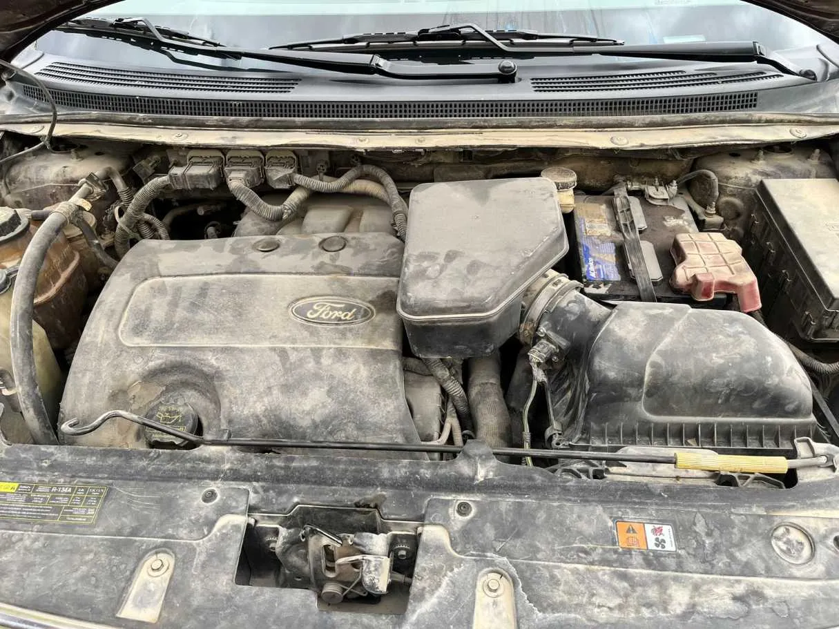 Car image 23