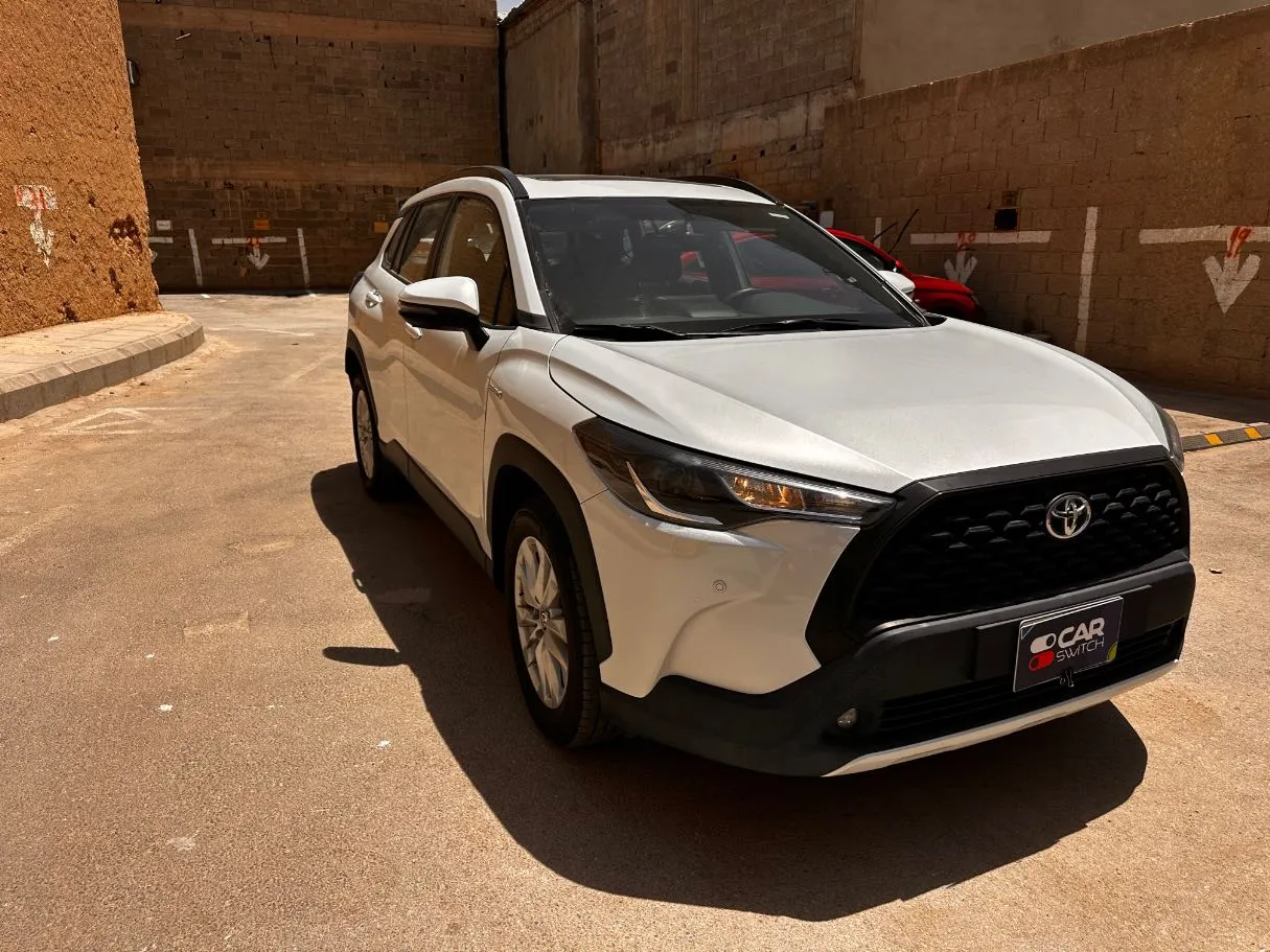 Car image 3