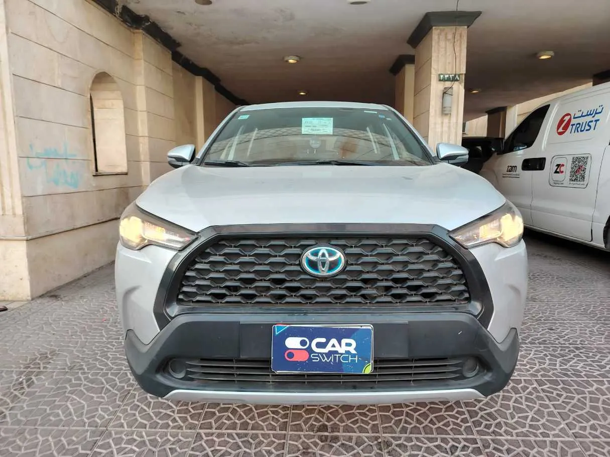 Car image 2