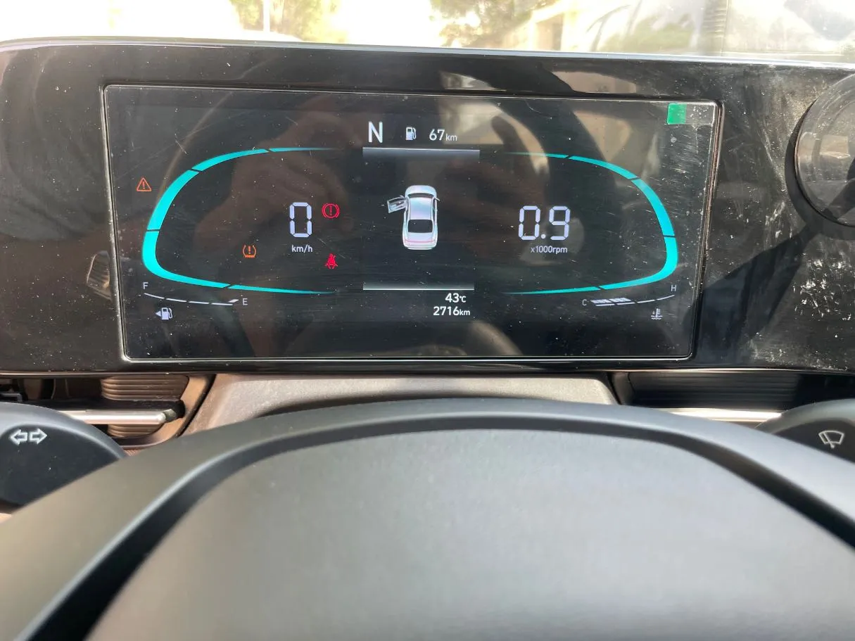 Car image 20