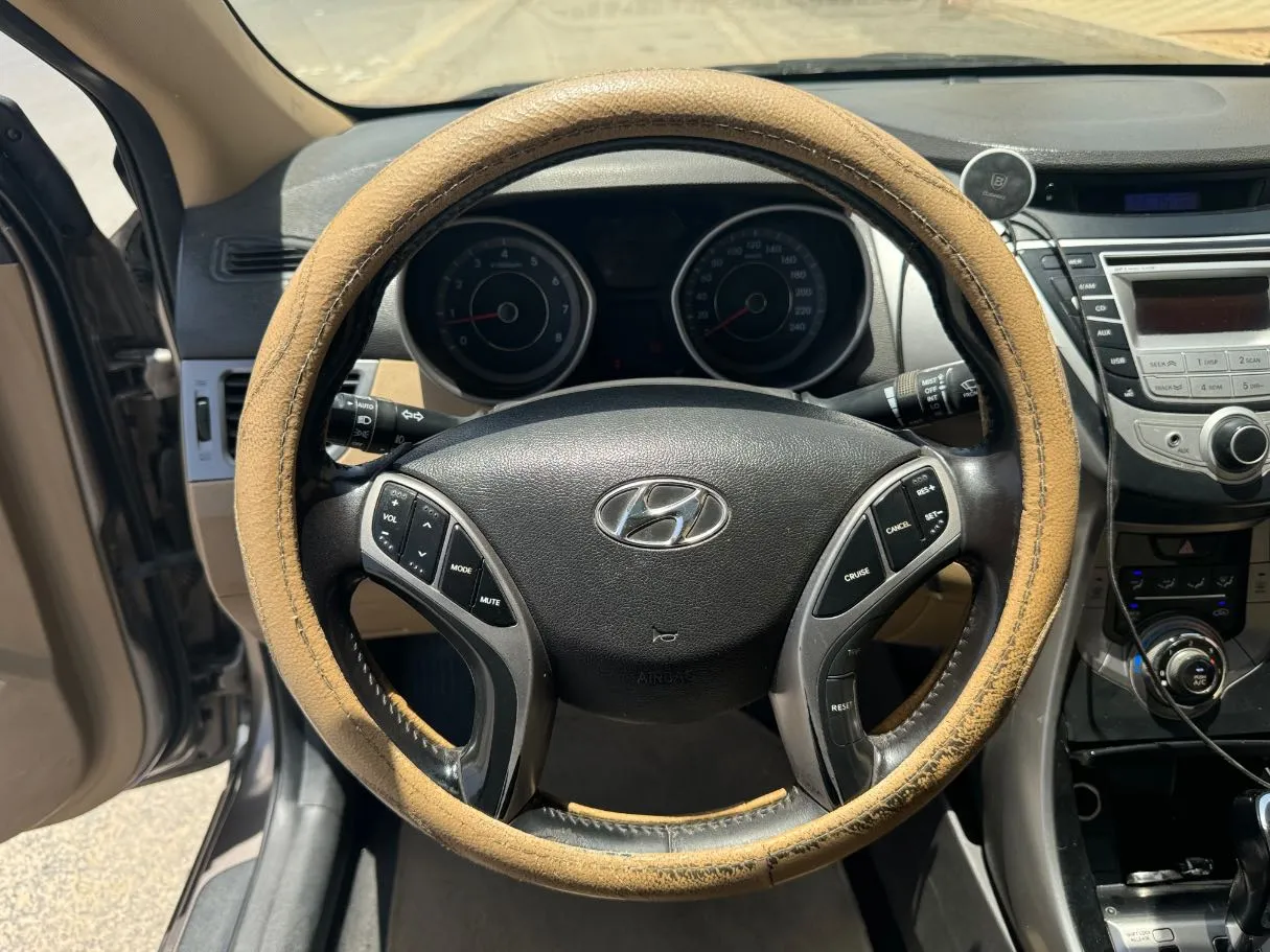 Car image 20