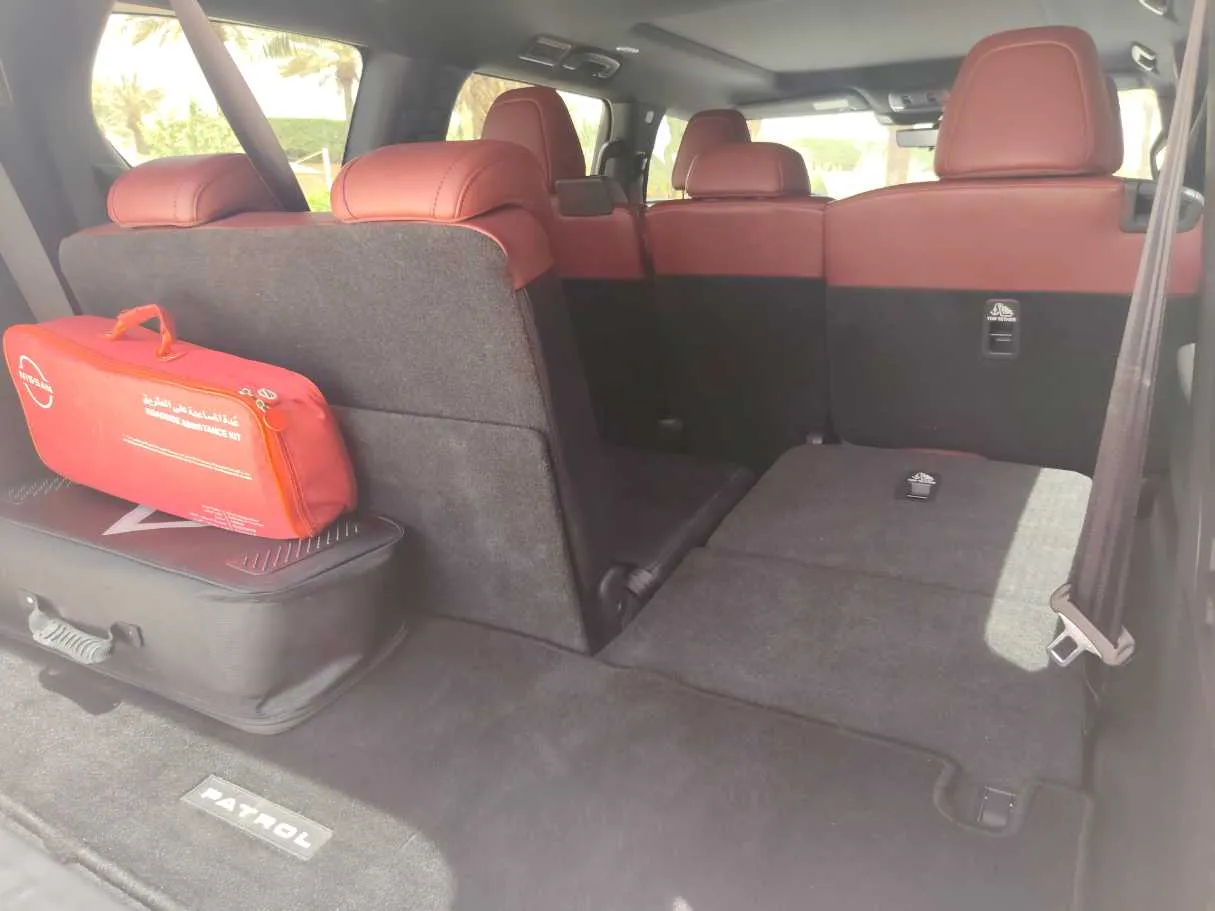 Car image 25