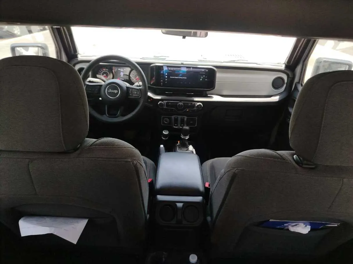 Car image 22