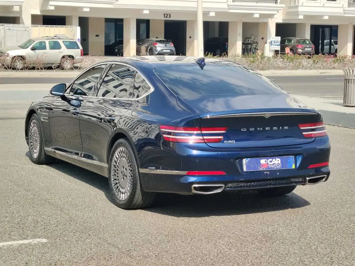 Car image 7