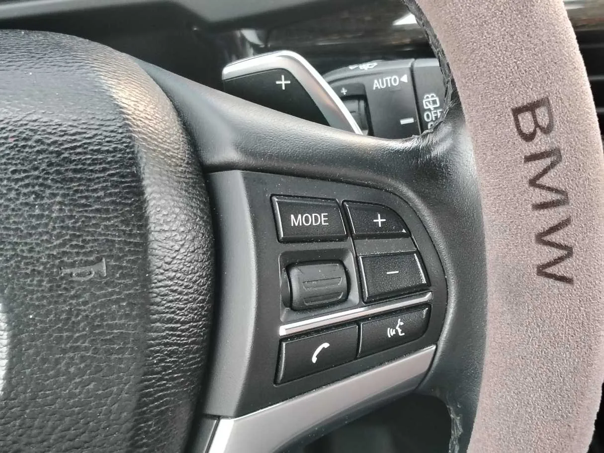 Car image 33