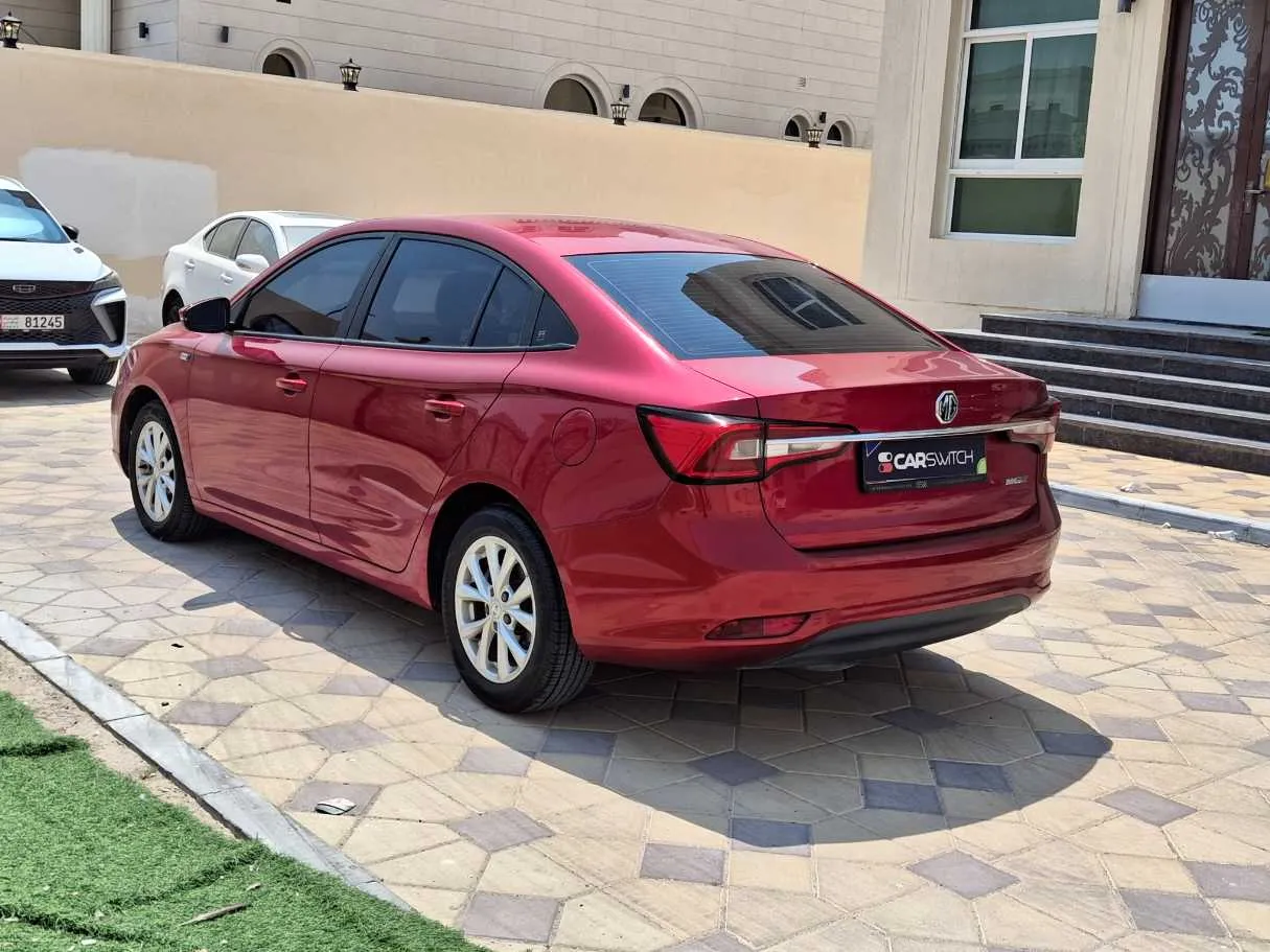 Car image 7