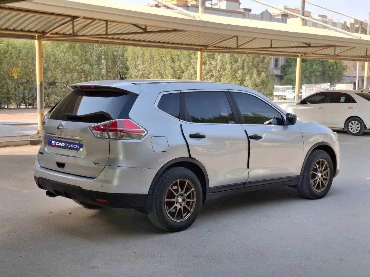 Car image 7