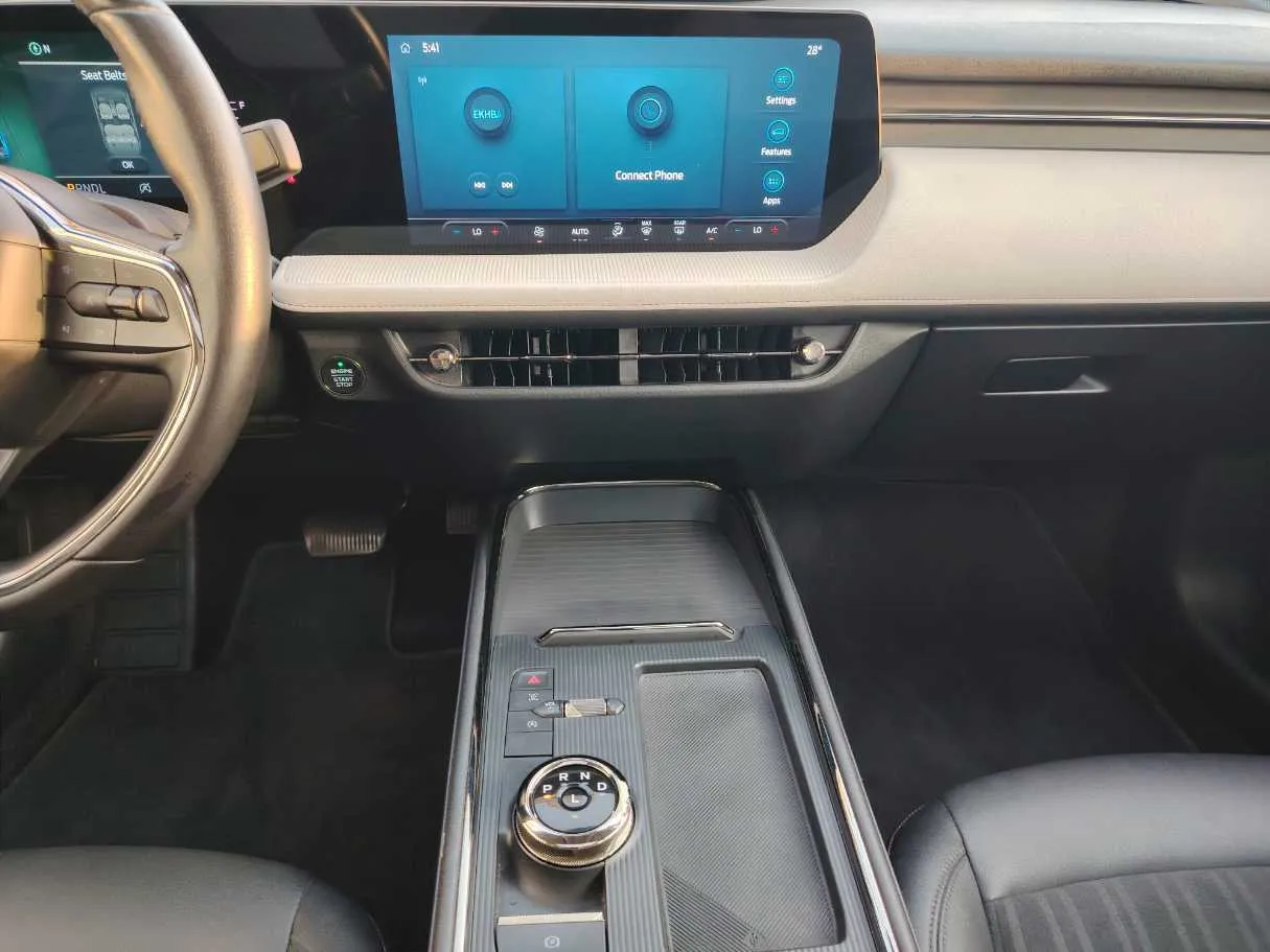 Car image 20
