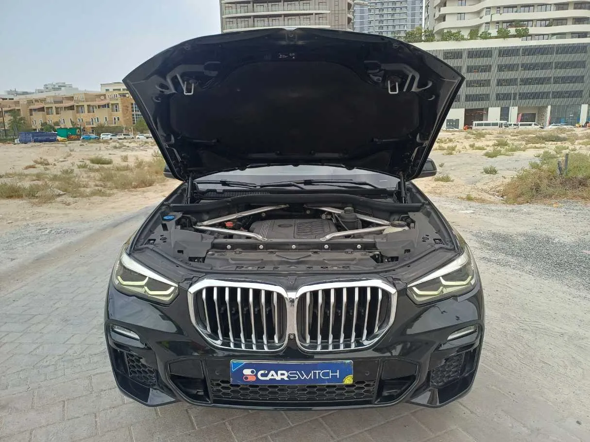 Car image 25