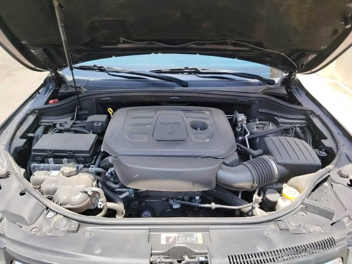 Car image 46