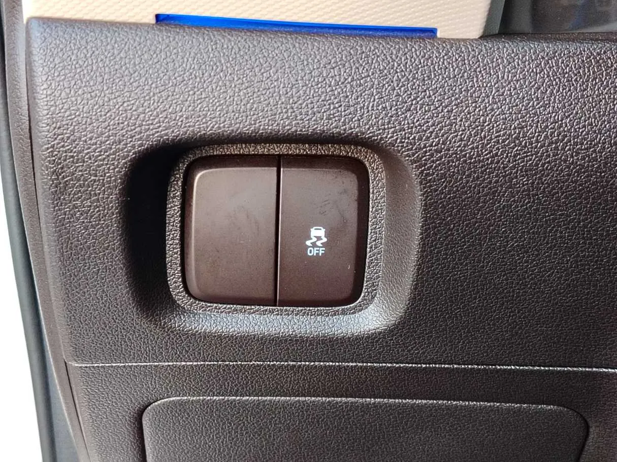 Car image 33