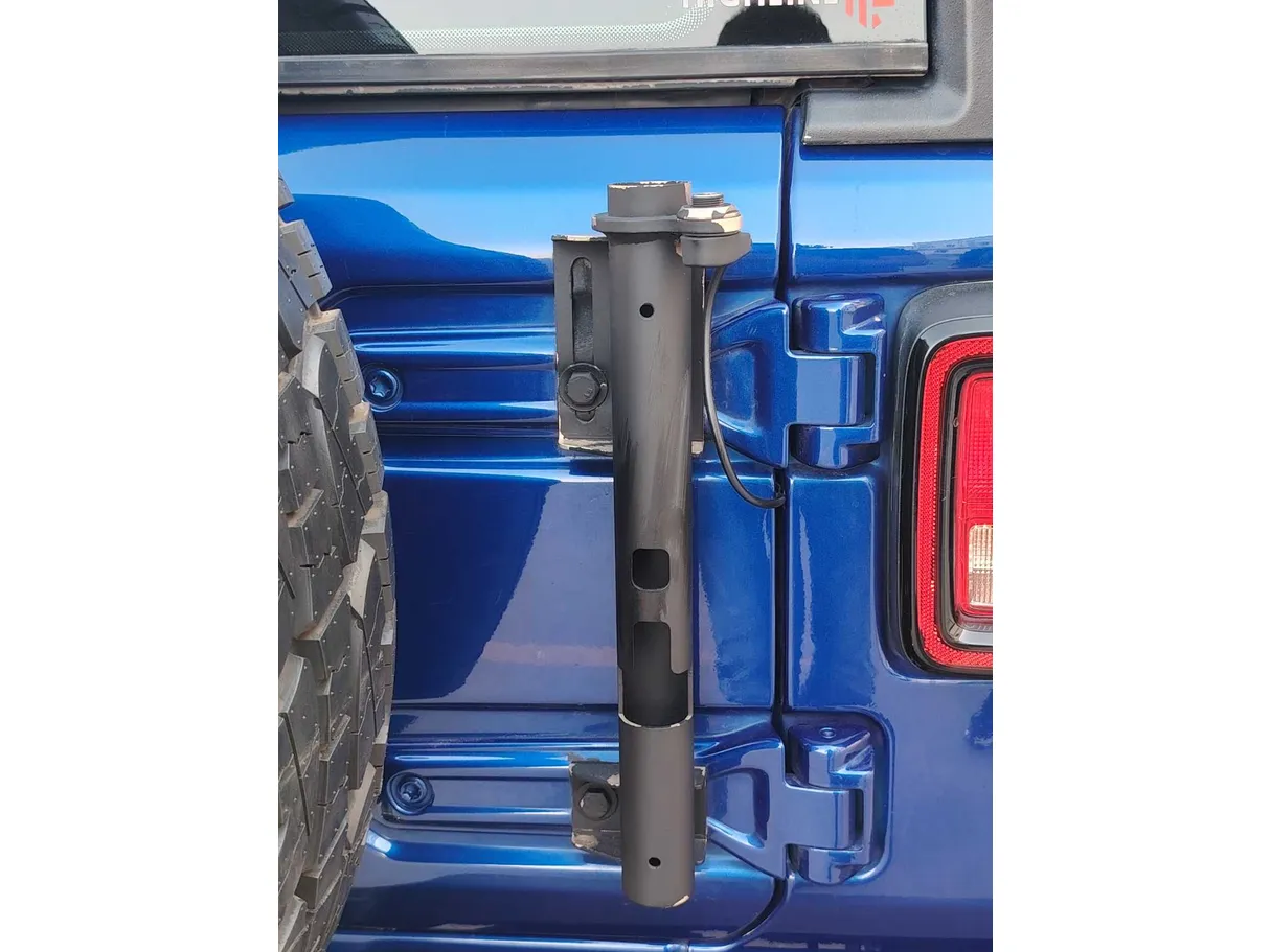 Car image 32