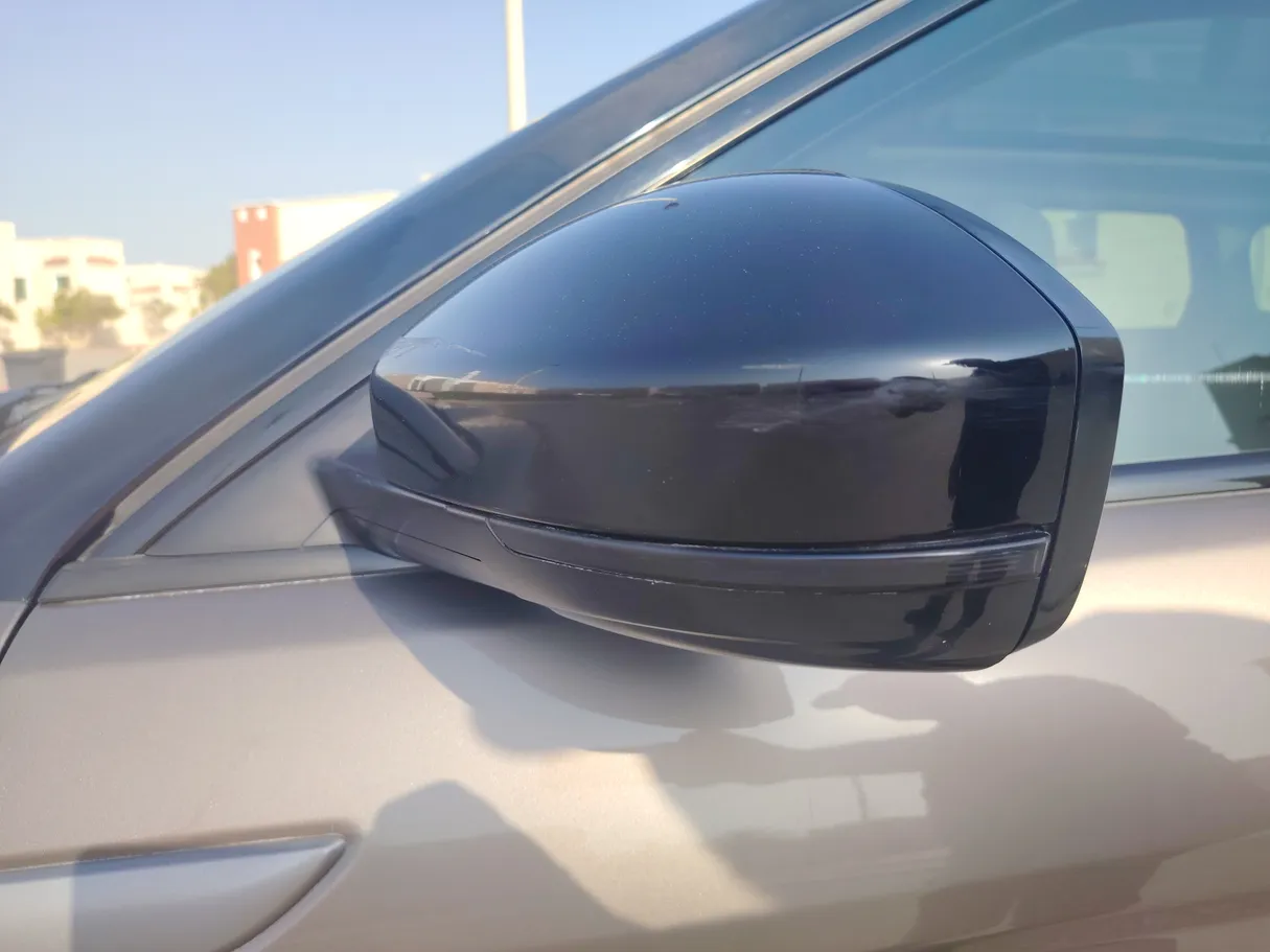Car image 33