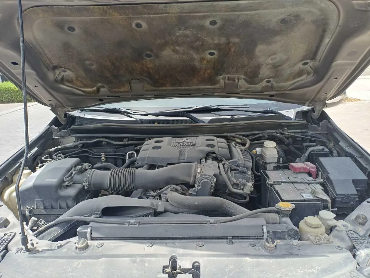 Car image 25