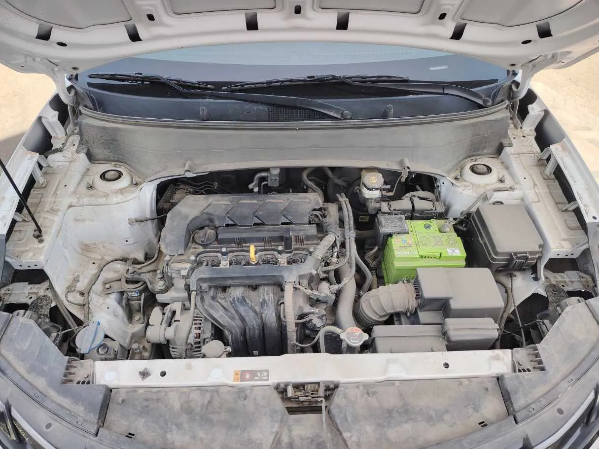 Car image 32