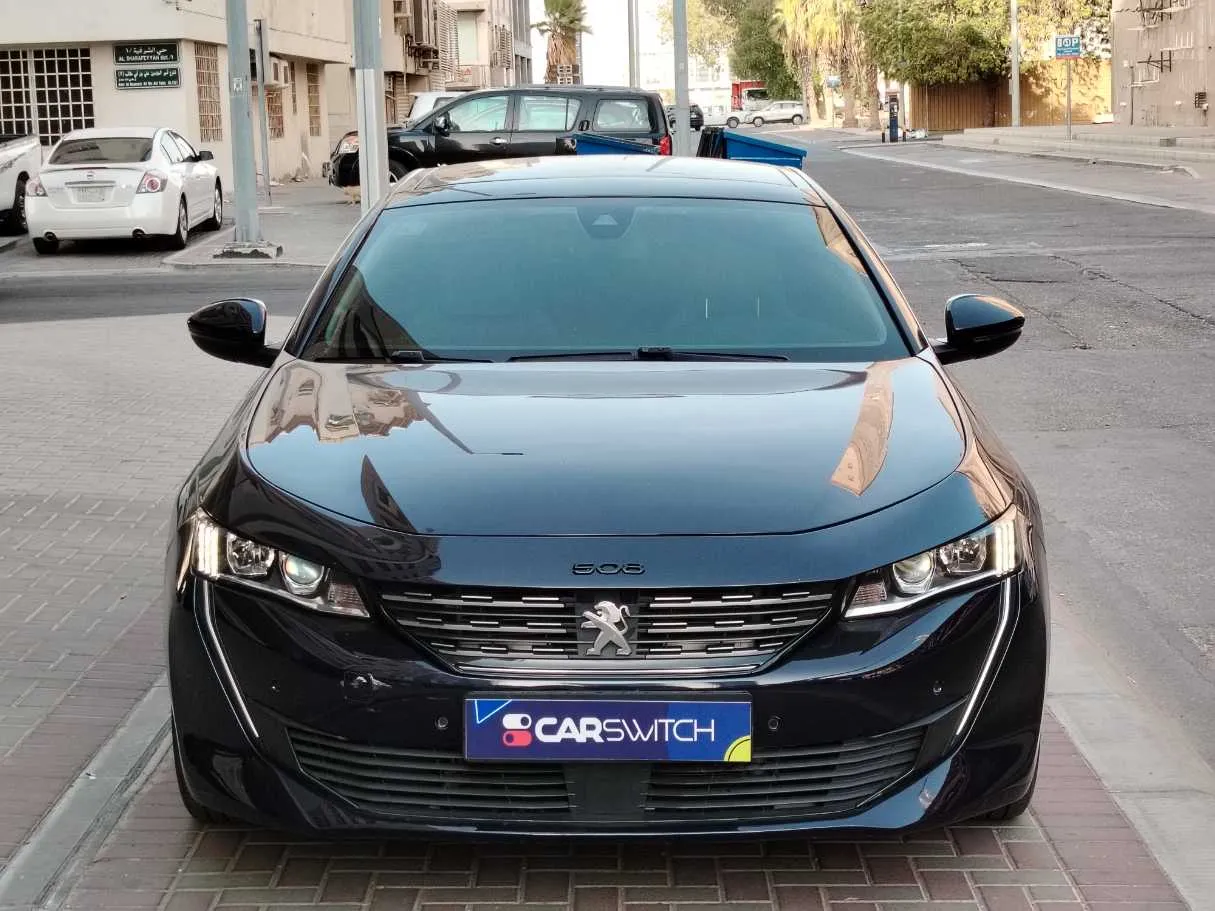 Car image 2