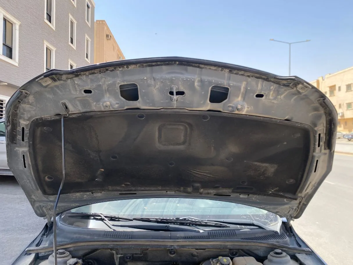 Car image 22