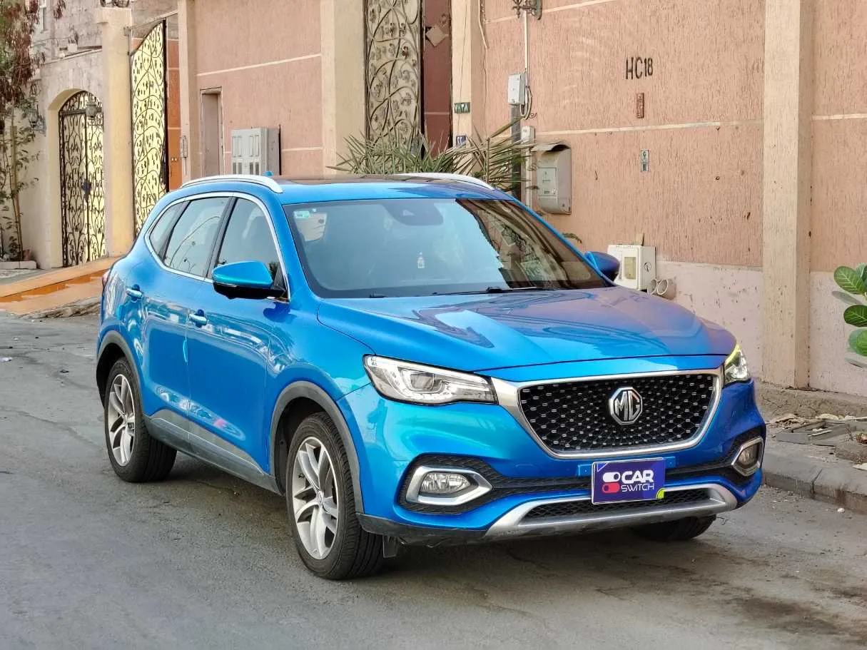 Car image 3