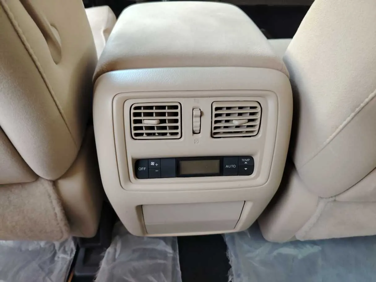 Car image 42