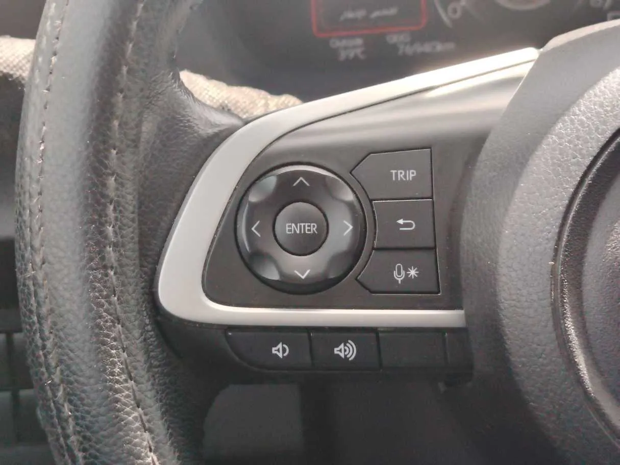 Car image 27