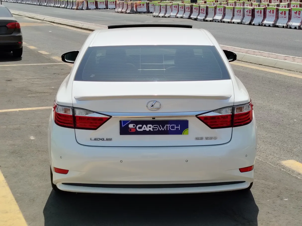 Car image 6