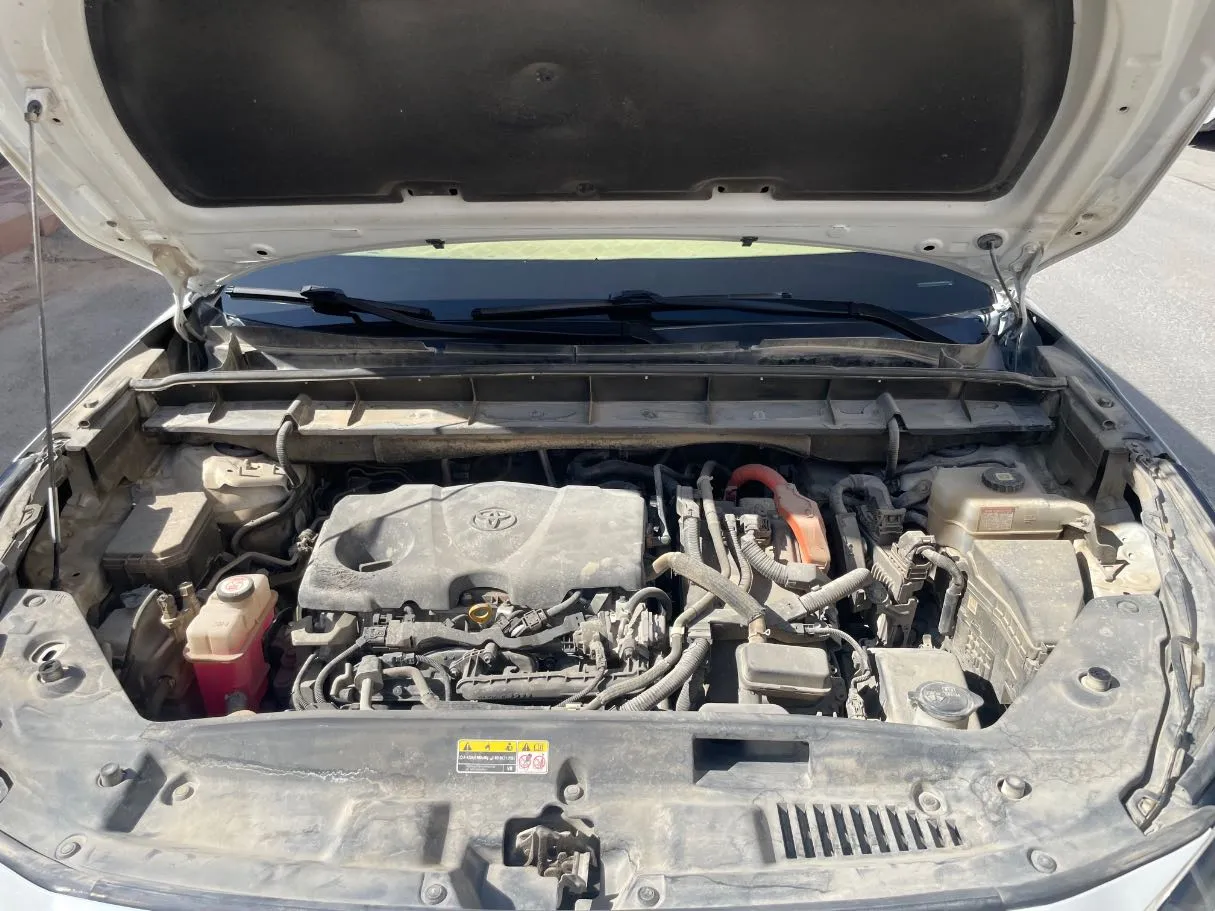 Car image 27