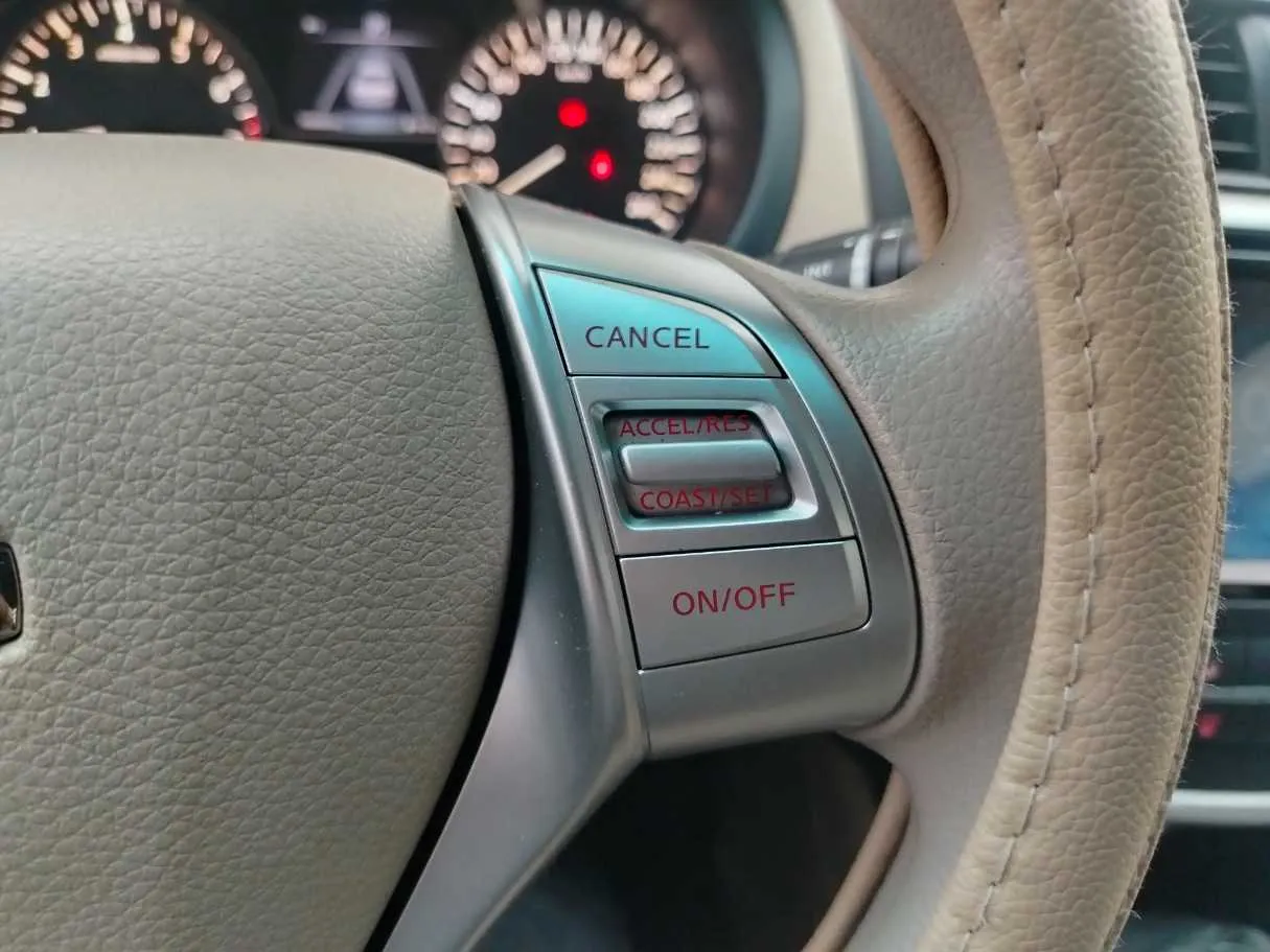 Car image 37