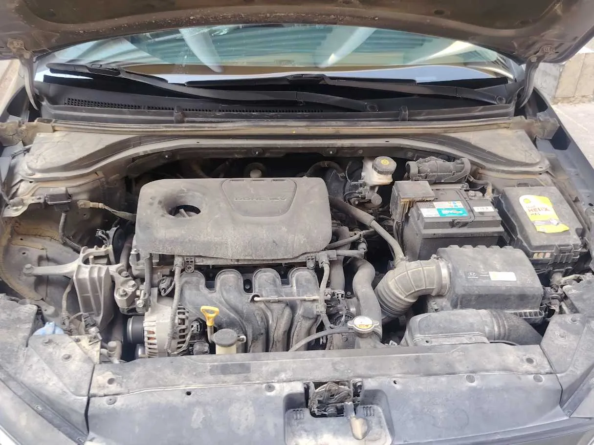 Car image 28