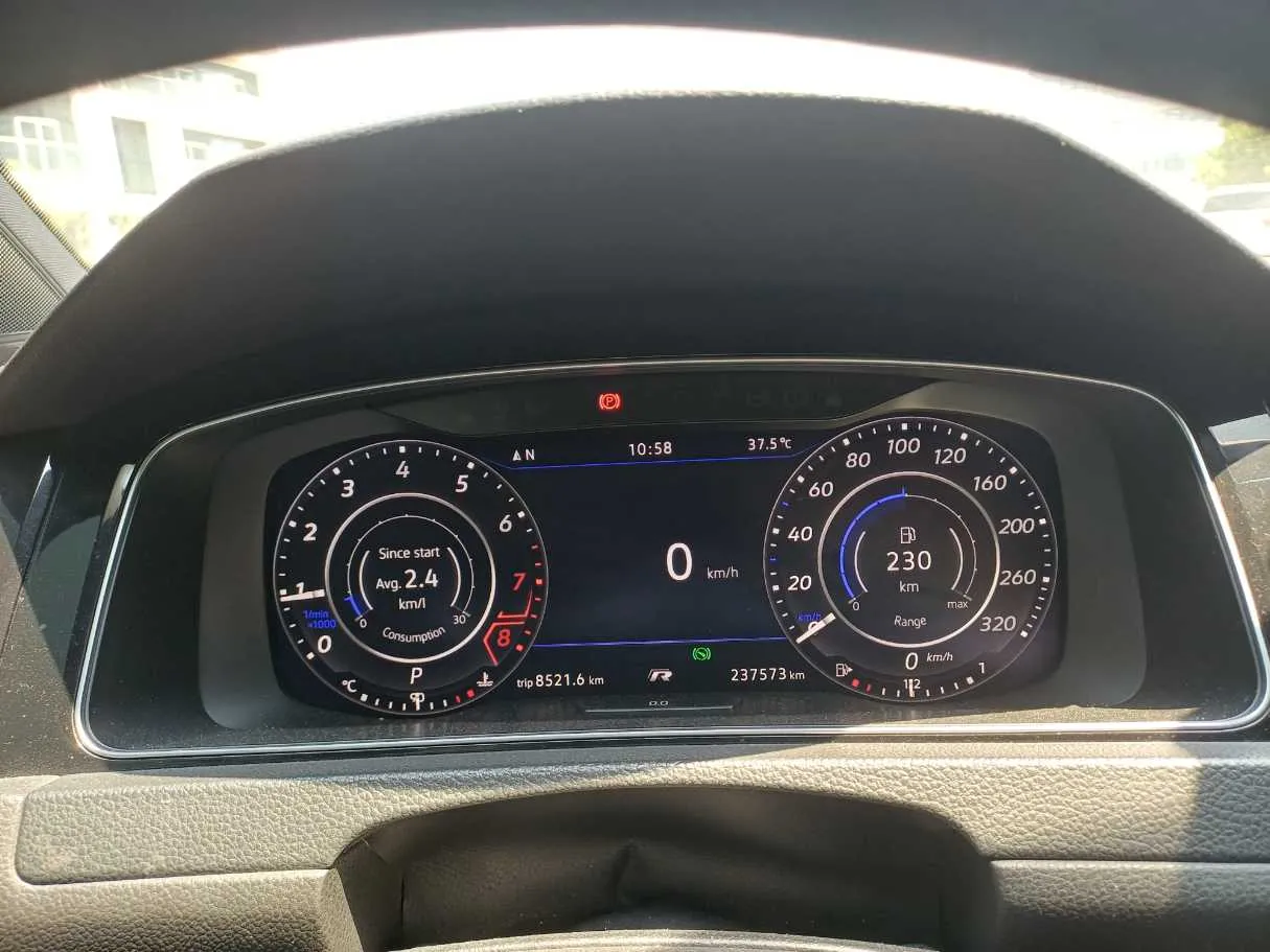 Car image 21