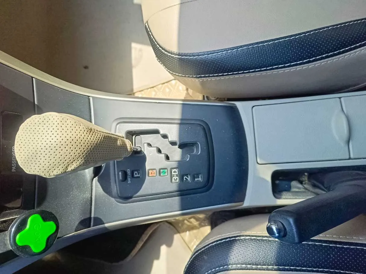 Car image 16