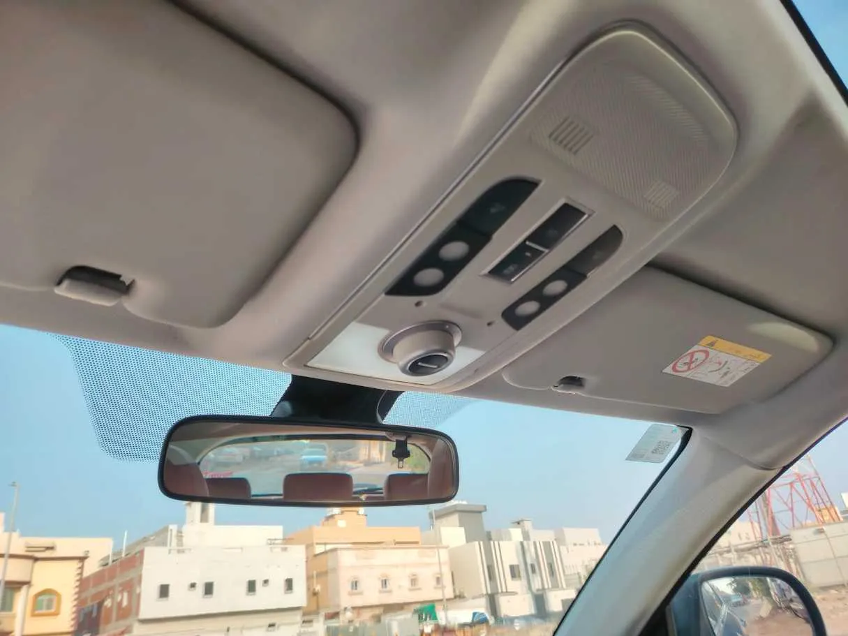 Car image 42