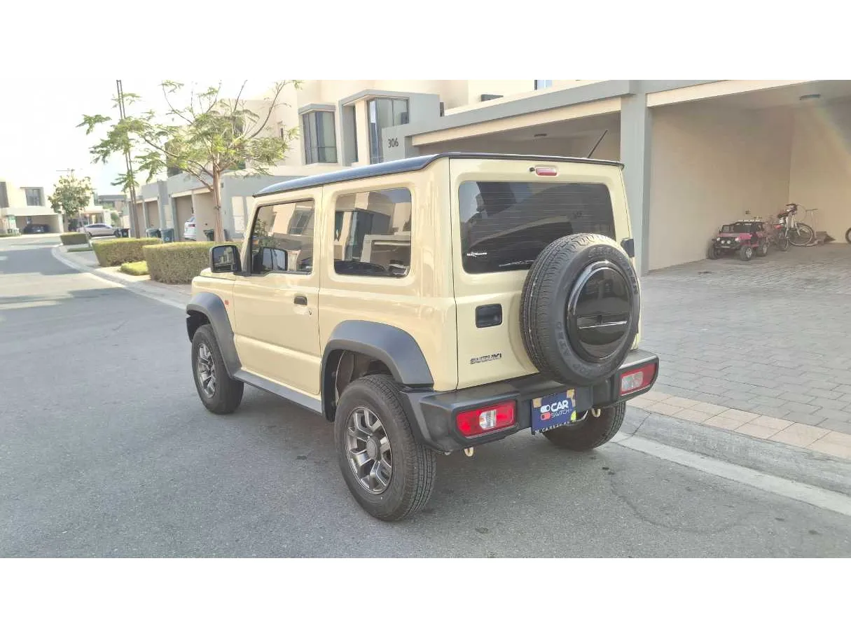 Car image 7