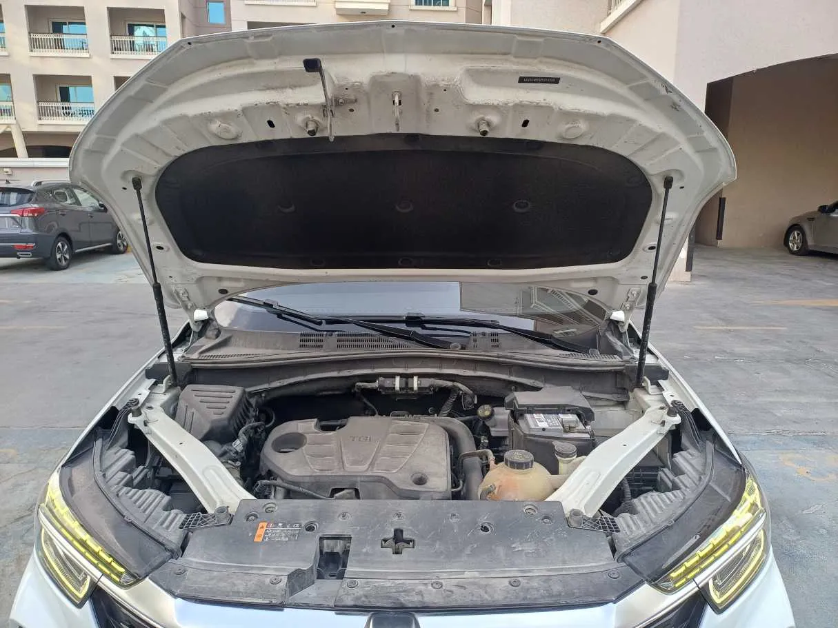 Car image 23