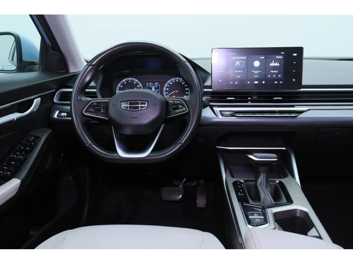 Car image 15