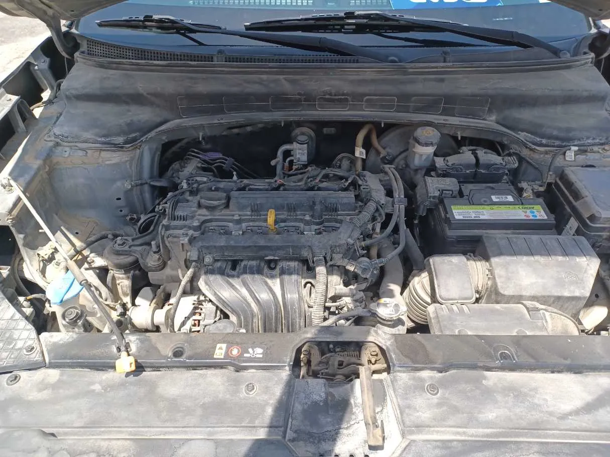 Car image 25