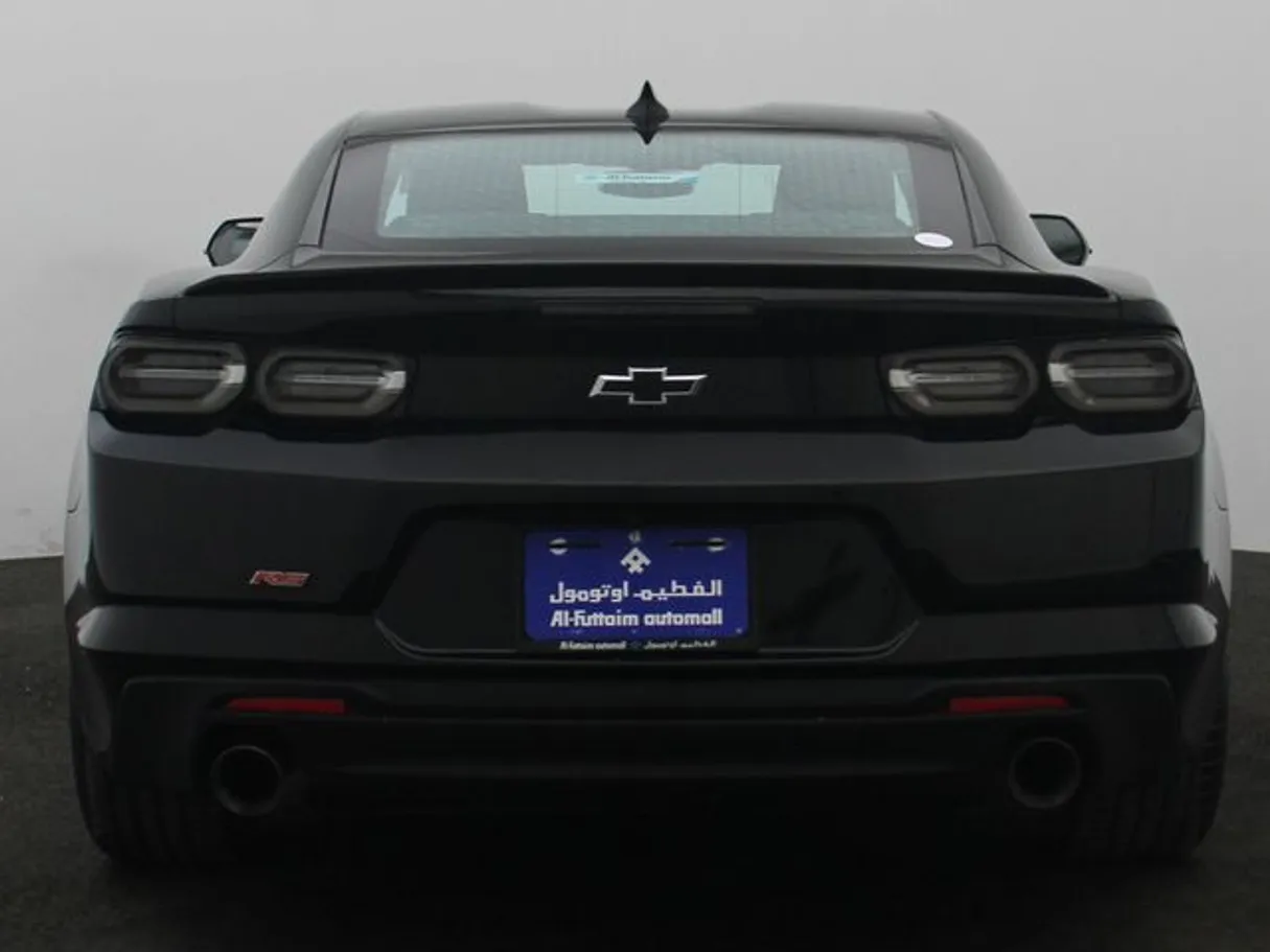 Car image 12