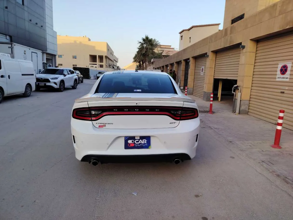Car image 6