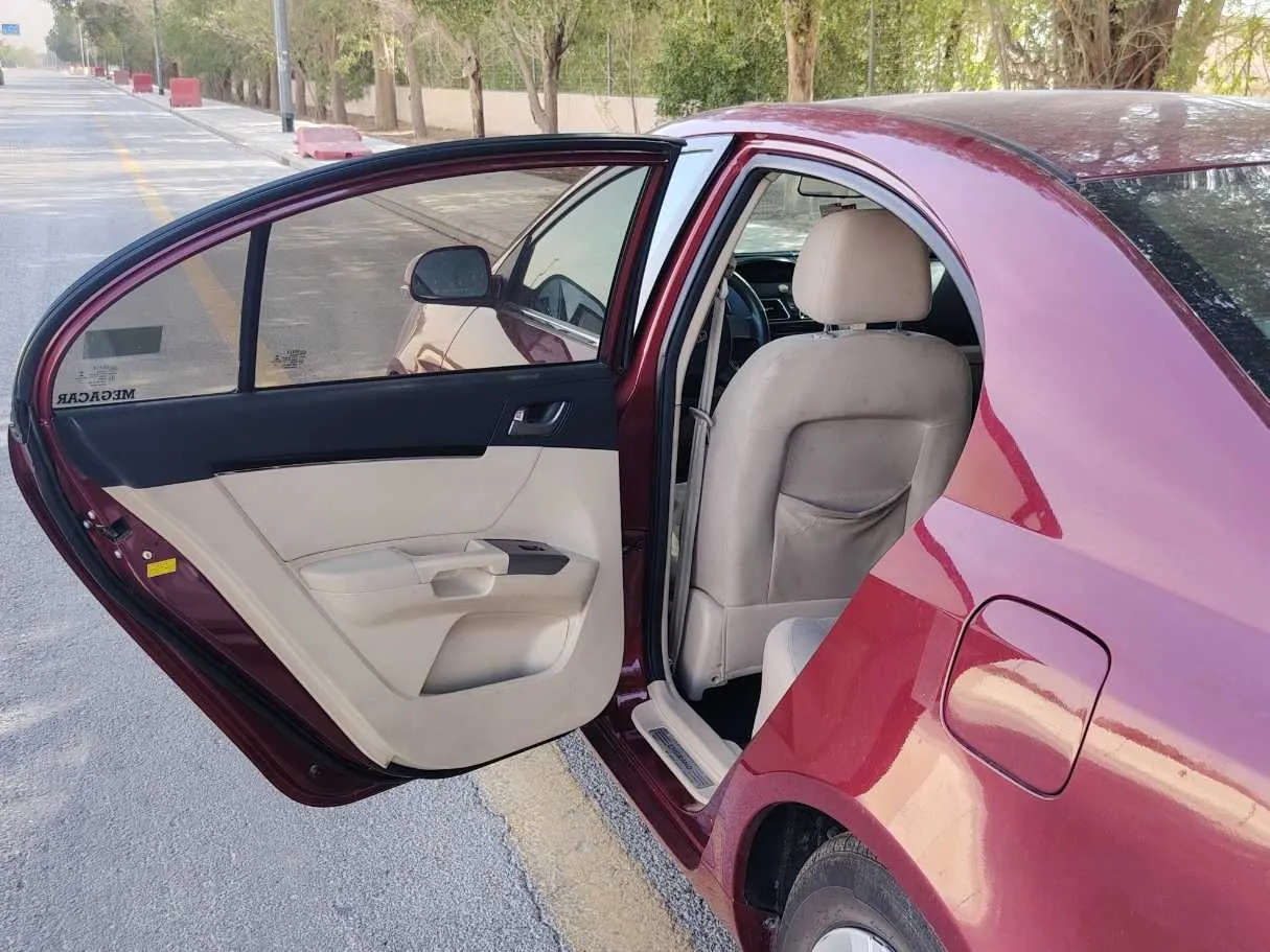 Car image 21