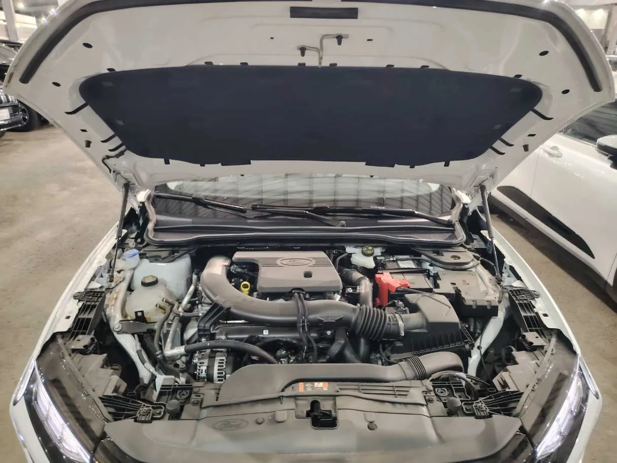 Car image 33