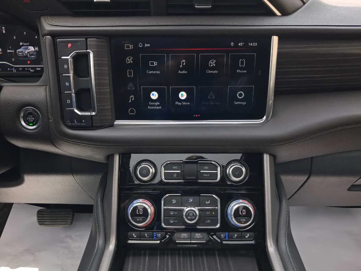 Car image 18