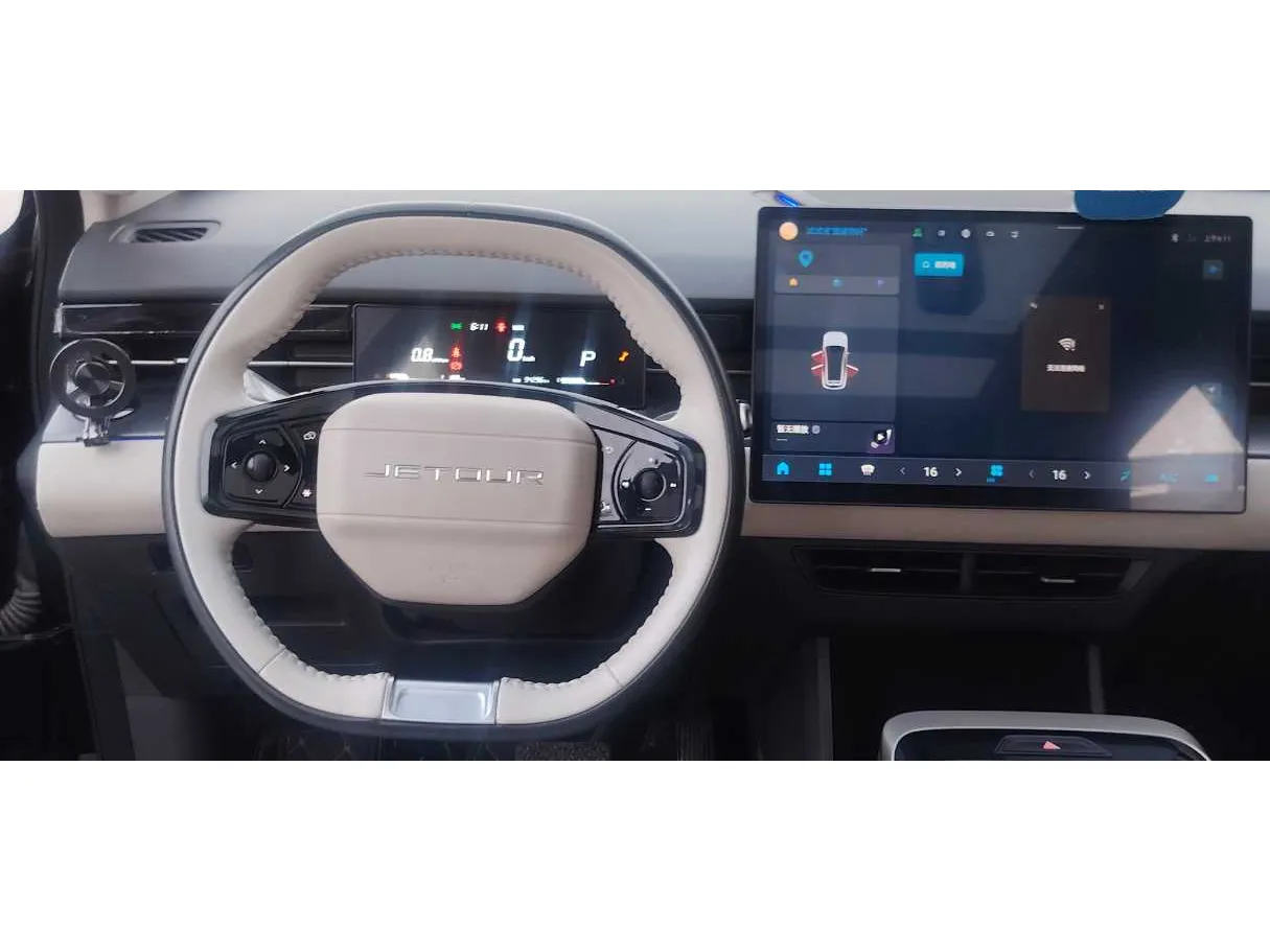 Car image 16
