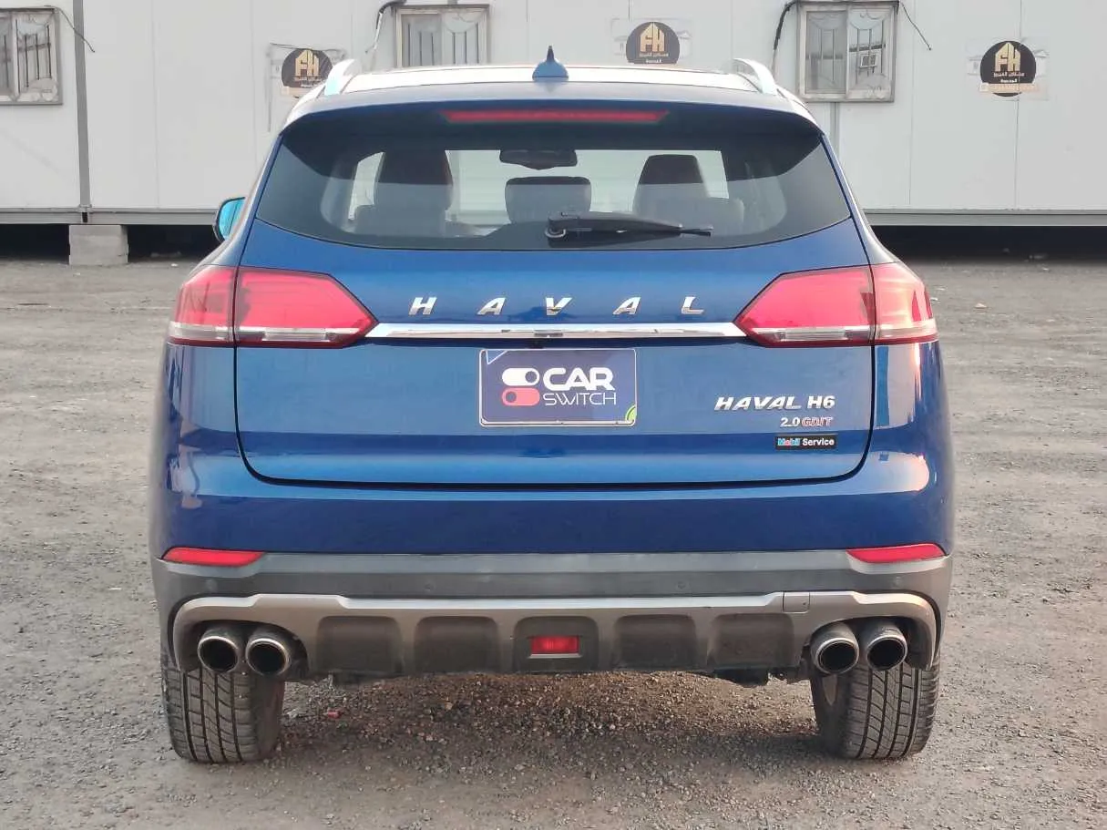 Car image 6