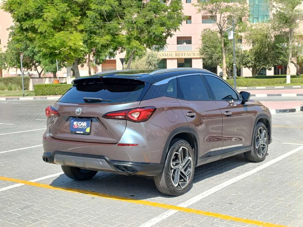 Car image 7