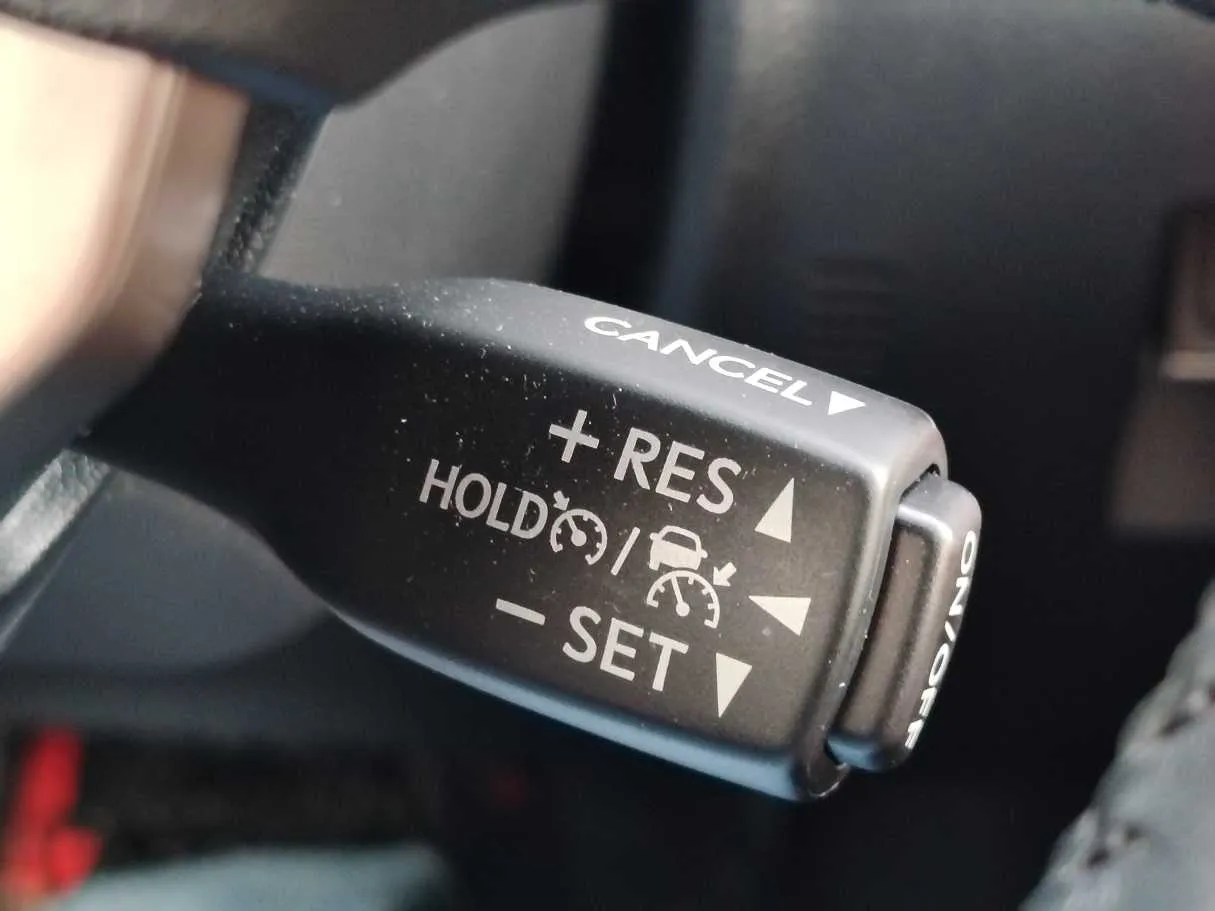 Car image 28