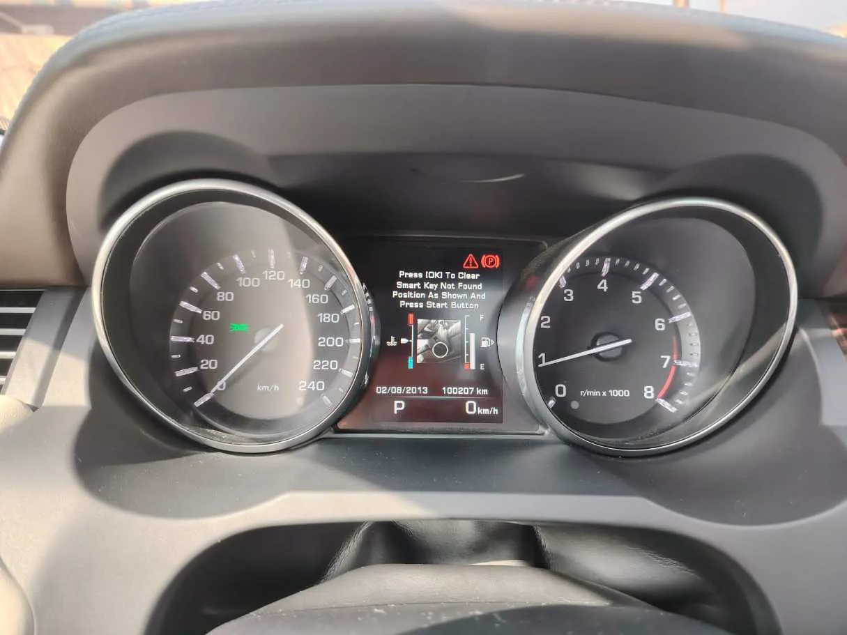 Car image 35