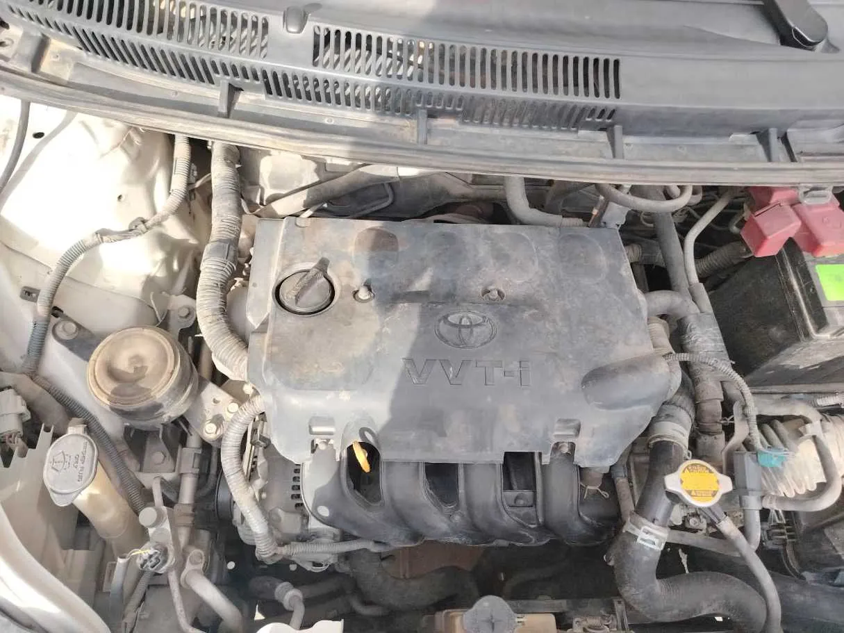 Car image 35