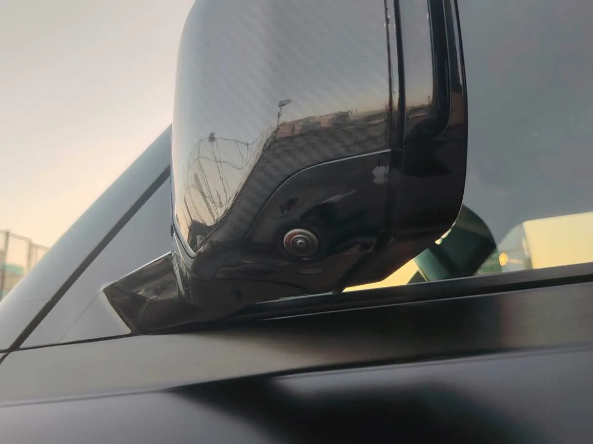 Car image 33