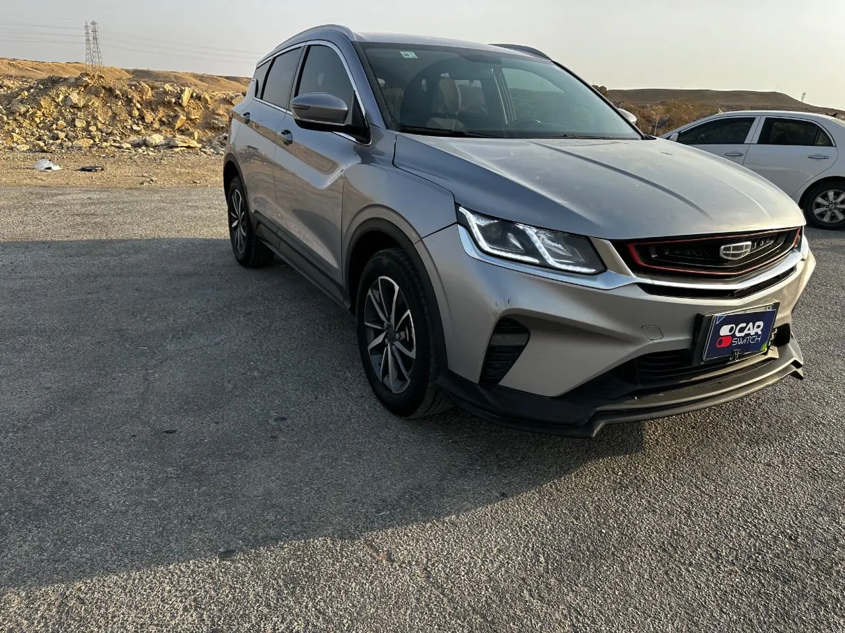Car image 3