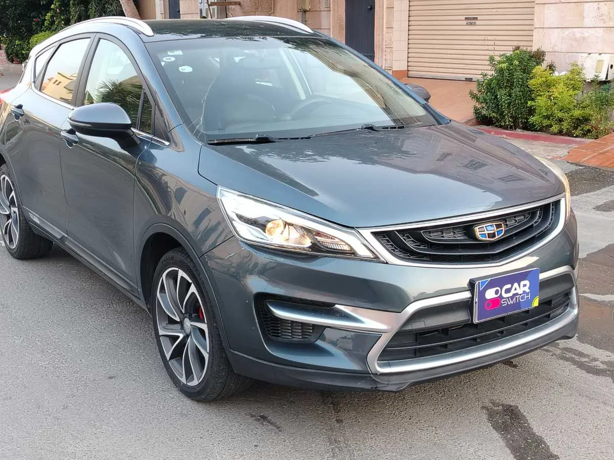 Car image 3
